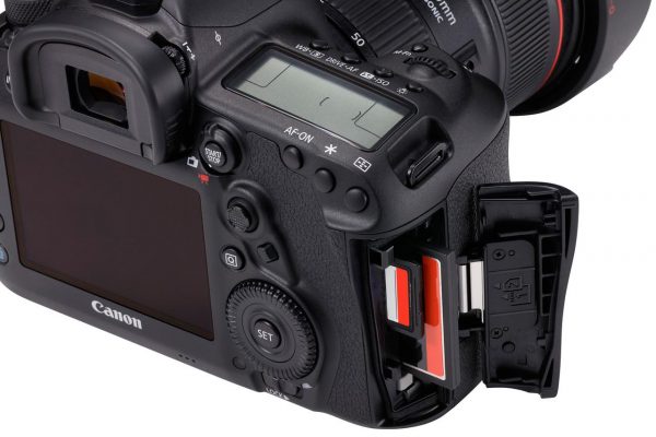 Camera foto Canon EOS-5D IV, body, DSLR, 30Mpx, sensor full - RealShopIT.Ro